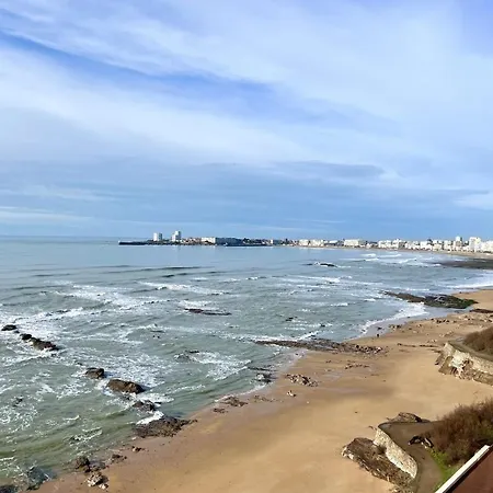 Pretty With A Breathtaking View Of The Baie Des Sables Сasa de vacaciones